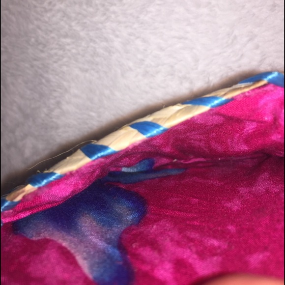 Little Mermaid Handmade Straw Crossbody Bag - Picture 6 of 6